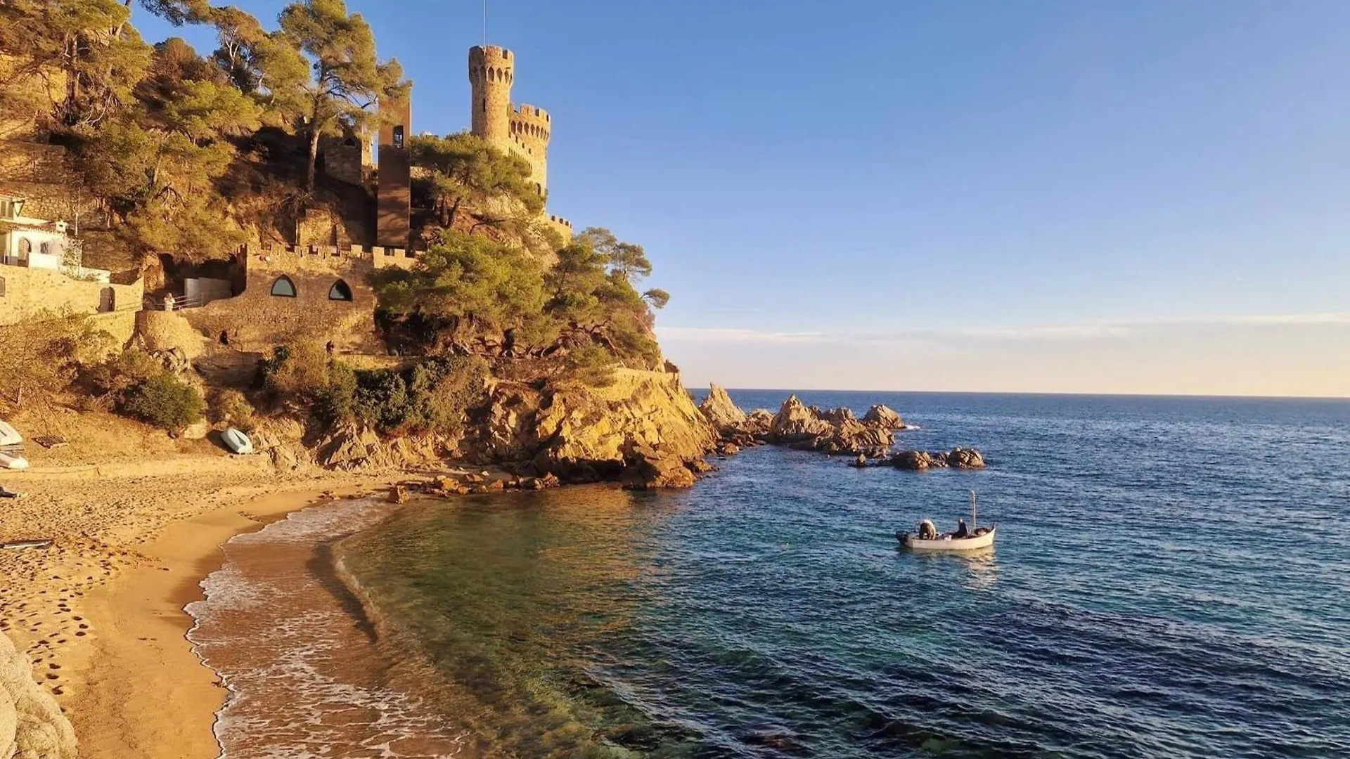 Equipped Centric Apartment With Large Terrace Lloret de Mar